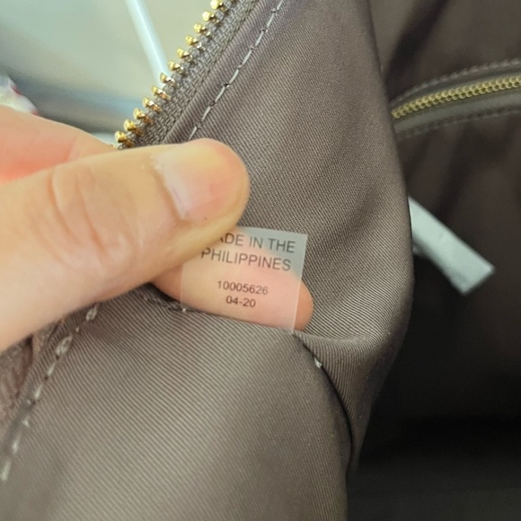 Tory Burch Carson Hobo Bag Silver Maple Pebbled Leather NWT Style 75421 - Picture 11 of 17